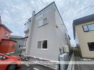 マンション金浜2号【1階】の外観